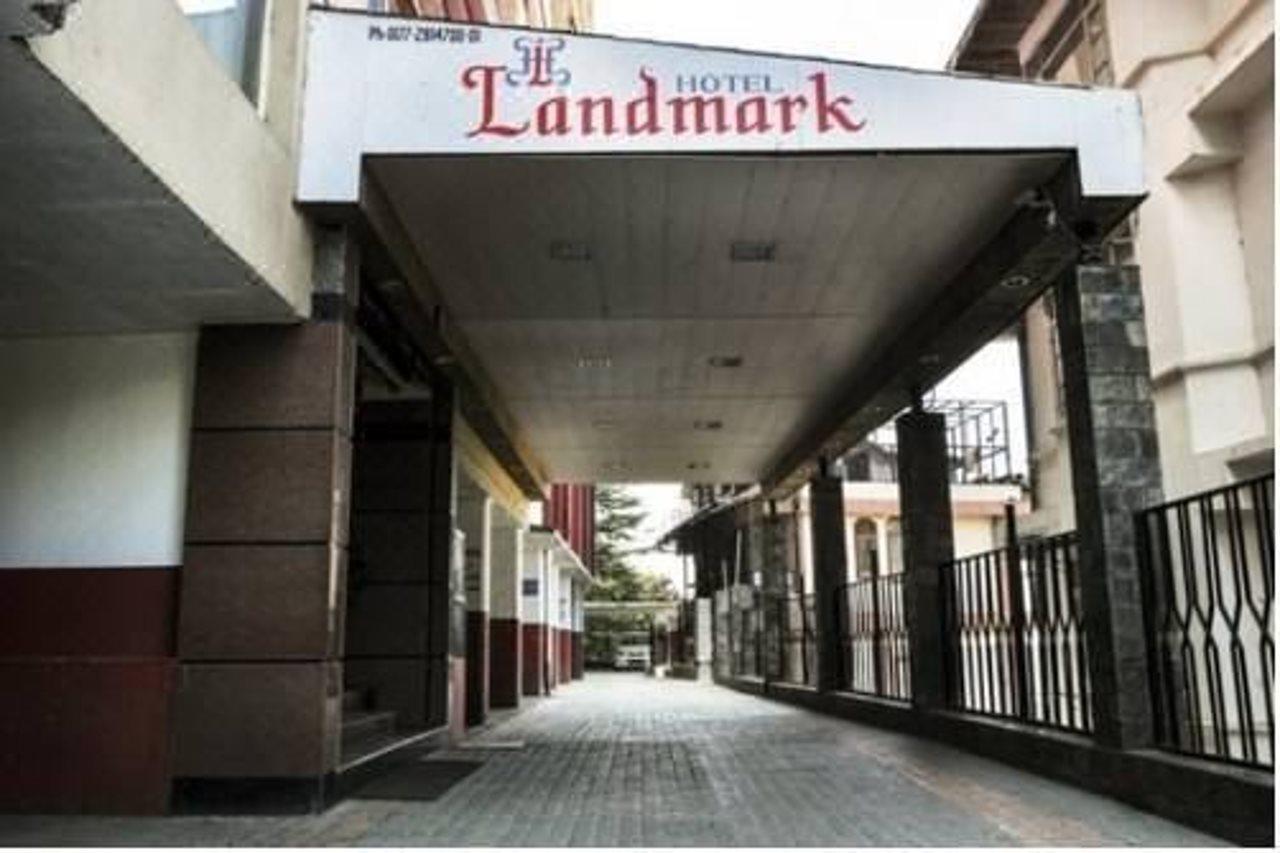 Hotel Landmark Shimla Exteriör bild